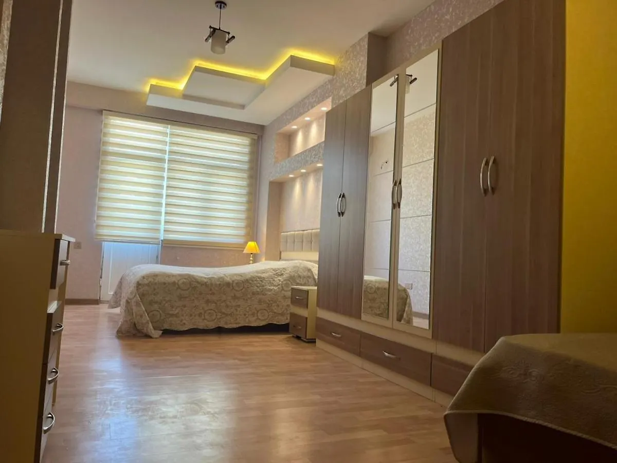 Cozy Apartment In The City Center Baku